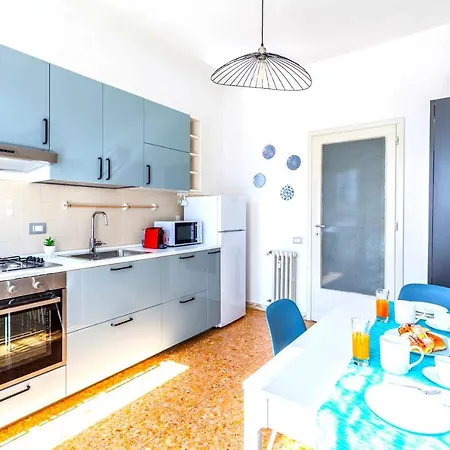 Hostly - Family Stresa Appartamento